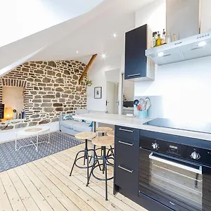Cocon Malouin T2 Vue Intra-muros Et Bassins Appartement Saint-Malo